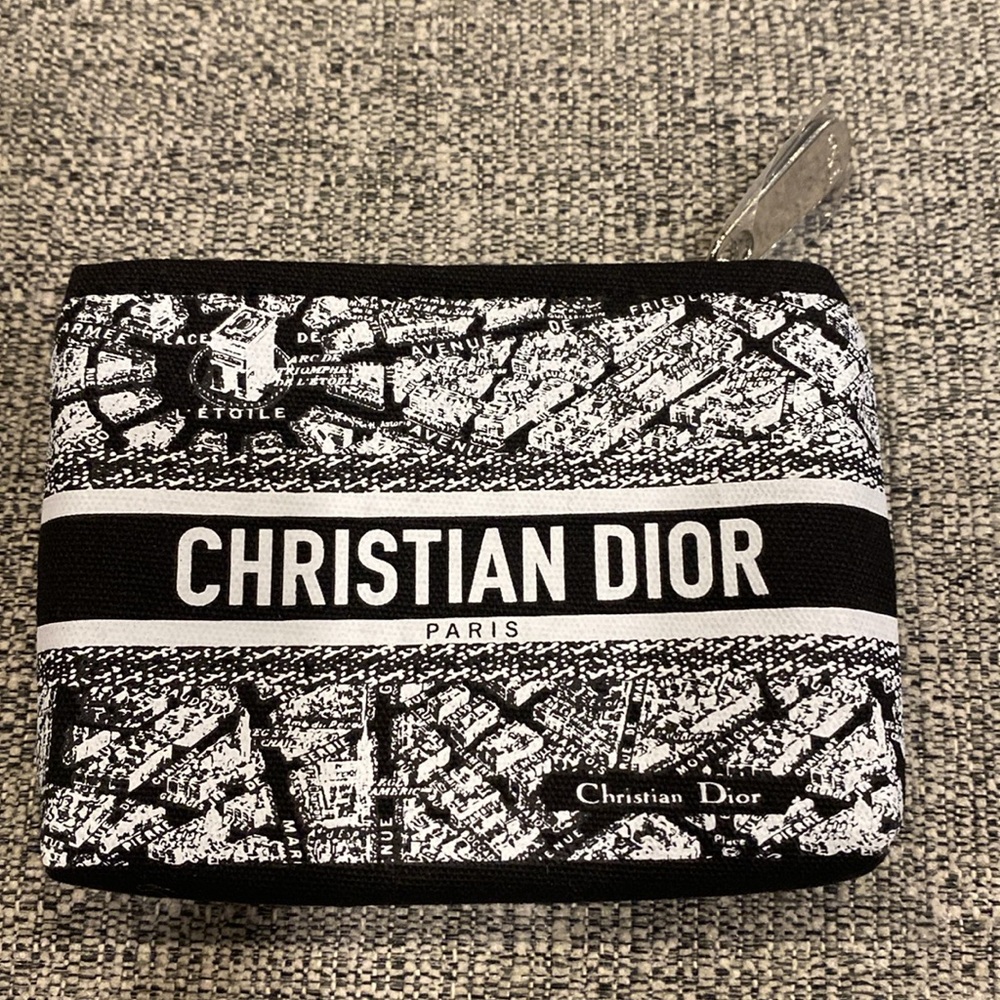 New Christian Dior eyeshadow pouch converted to coin purse - Picture 2 of 3